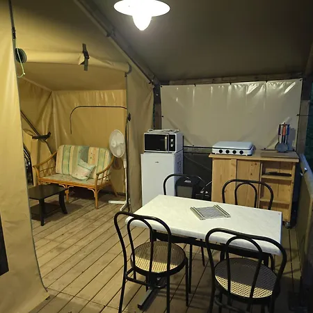 Clos Des Monts Tente Safari J *