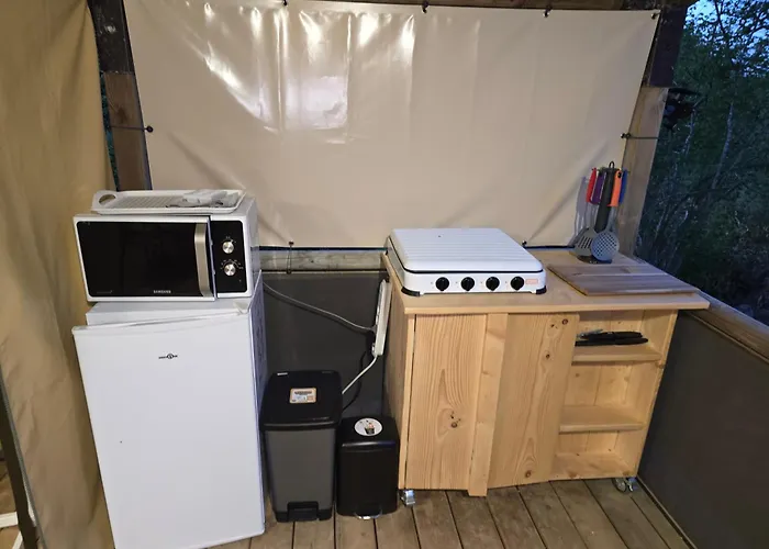 Clos Des Monts Tente Safari J אוהל מפואר *