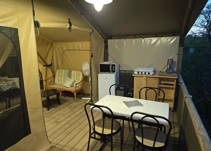 Clos Des Monts Tente Safari J *